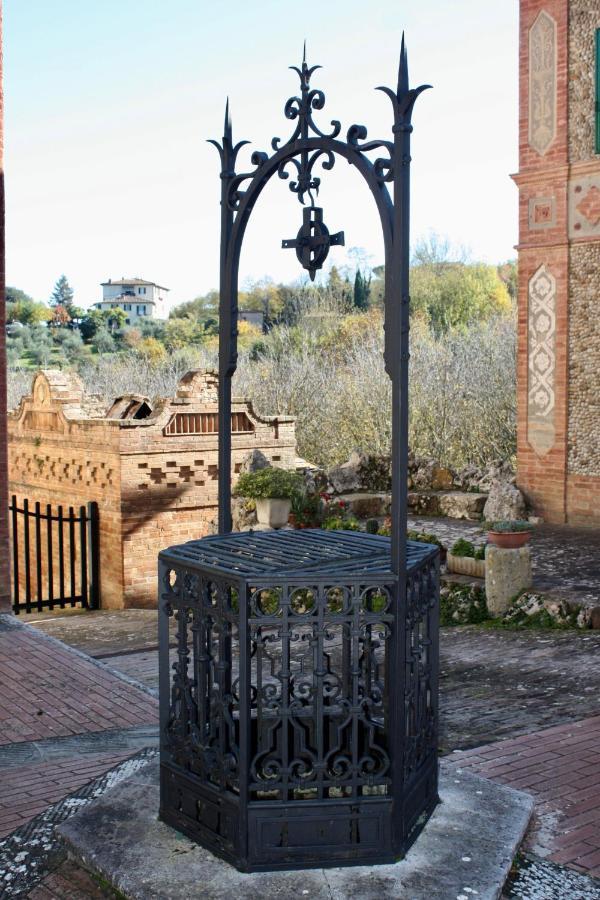 La Torre Di Caprera Apartamento Siena Exterior foto