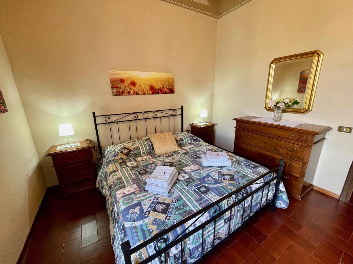 La Torre Di Caprera Apartamento Siena Exterior foto
